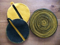 la_daridari Felt Potholders